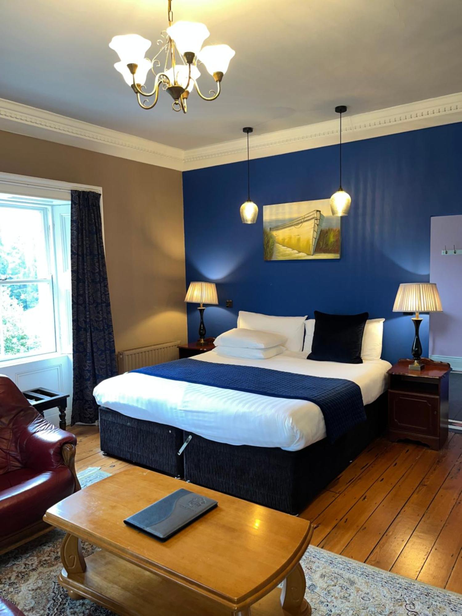 Clone Country House Aughrim Exterior foto A bedroom at the hotel